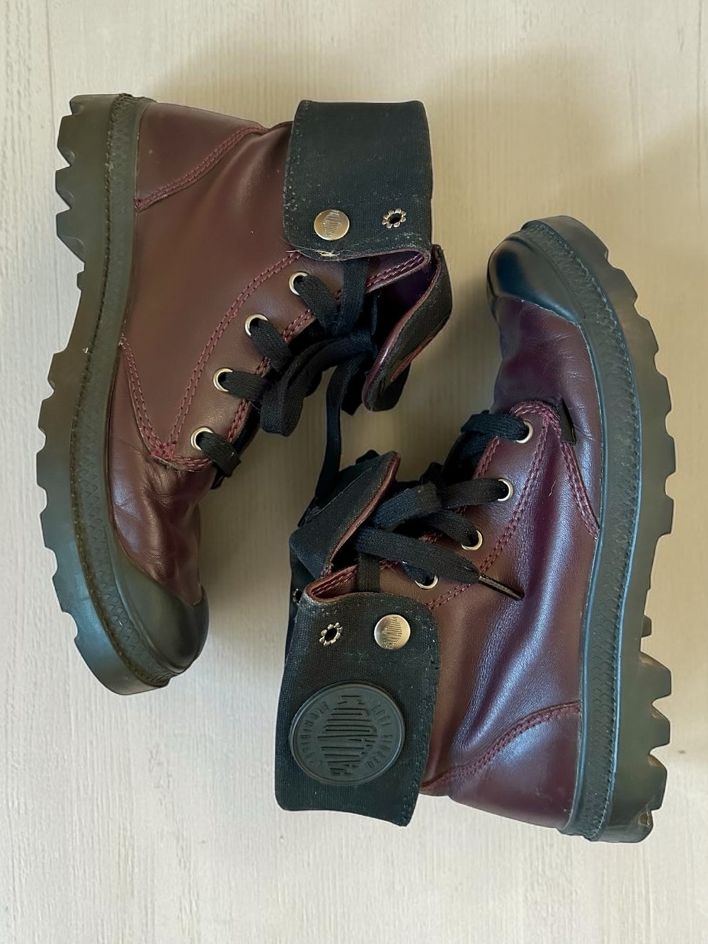 Palladium Women's Burgundy and Black Leather Lace-Up Ankle Boots Size 7.5